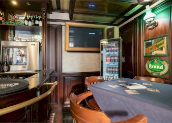 Foto 17 - Commercial Activity via raffaele morghen
 
137, Napoli - photo 17