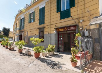 Foto 1 - Commercial Activity via nicola ricciardi
 
5, Napoli - photo 1