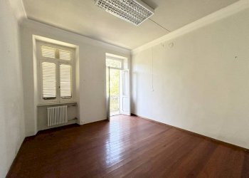 Foto 5 - Stabile - Palazzo Frazione Donno
 
8, Strona - foto 5