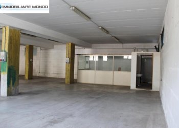 Foto 1 - Capannone Viale dei Pini, Termoli - foto 1