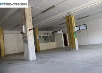 Foto 3 - Capannone Viale dei Pini, Termoli - foto 3