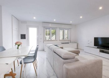 Salone - Trilocale via Andromaca, 28, Anzio - foto 1