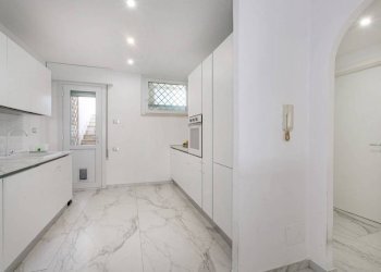 Cucina - Trilocale via Andromaca, 28, Anzio - foto 13