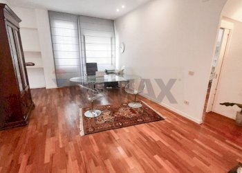 Ufficio - Appartamento VIA TOMMASO ARNONI
 
23, Cosenza - foto 2