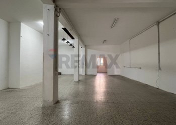 retrobottega - Commercial Premises Via Carlo Cattaneo
 
82/B, Cosenza - photo 9