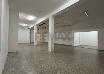 retrobottega - Commercial Premises Via Carlo Cattaneo
 
82/B, Cosenza - photo 10