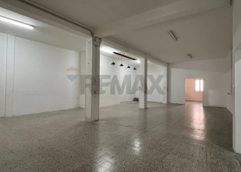 retrobottega - Commercial Premises Via Carlo Cattaneo
 
82/B, Cosenza - photo 11