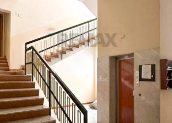 Scale - Appartamento VIA SIMONETTA
 
29, Cosenza - foto 5