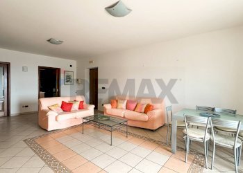 Soggiorno - sala da pranzo 3 - Appartamento via dei Bizantini
 
2, Belvedere Marittimo - foto 10