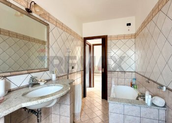 Bagno con vasca - Appartamento via dei Bizantini
 
2, Belvedere Marittimo - foto 17
