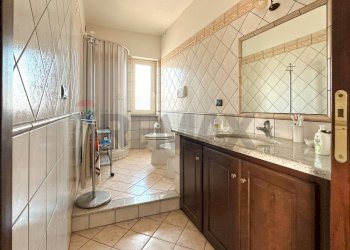 Bagno con doccia - Appartamento via dei Bizantini
 
2, Belvedere Marittimo - foto 19