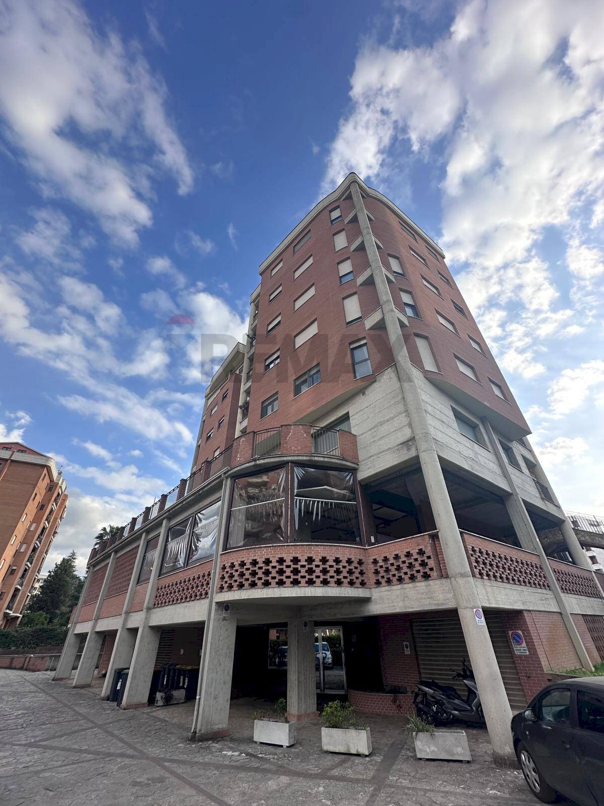 Edificio all\'aperto - Three-room apartment via adige
 
16, Rende - photo 3