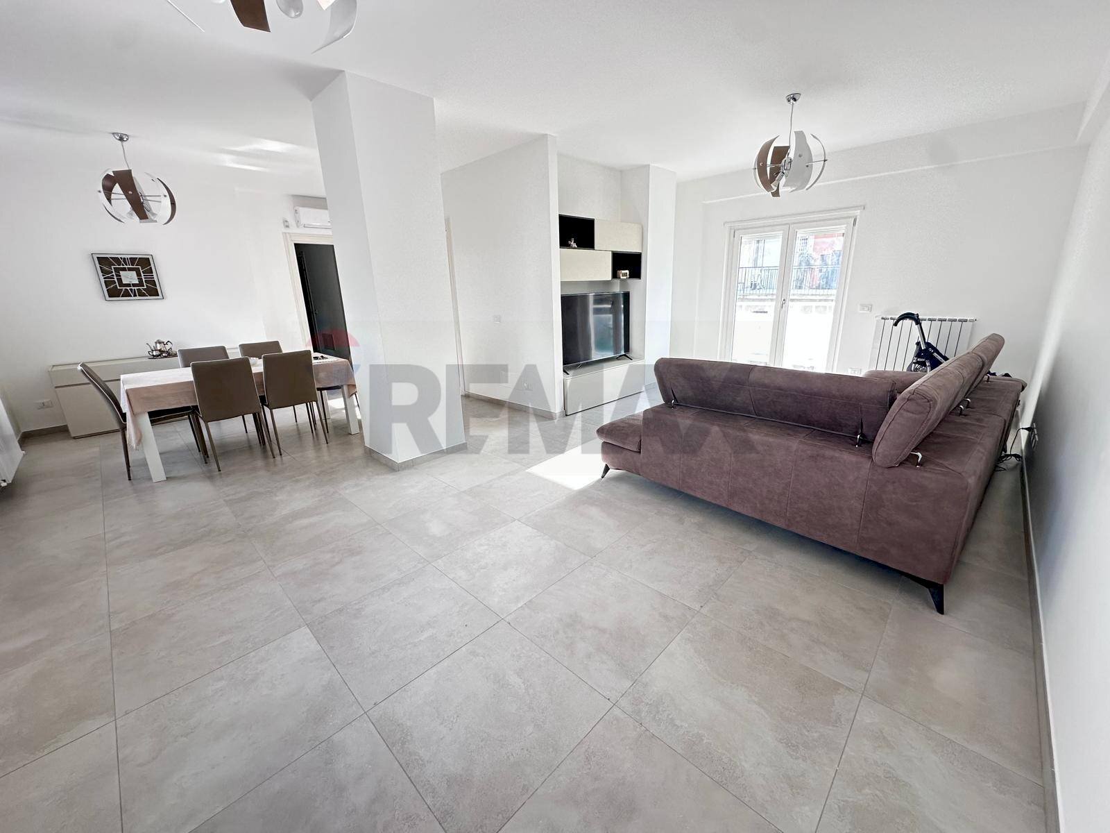 Sala da pranzo - Four-room apartment via bari
 
100, Rende - photo 1