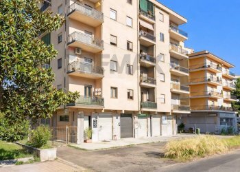 Edificio all\'aperto - Appartamento via Giacomo Matteotti
 
11/A, Rende - foto 2