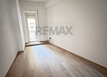 Stanza vuota - Trilocale via delle medaglie d'oro
 
93, Cosenza - foto 17