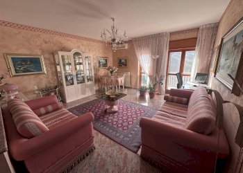 Soggiorno - Appartamento via antonio de curtis
 
7, Rovito - foto 6