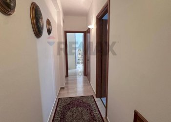 Hall / corridoio - Trilocale via accattatis
 
53, Cosenza - foto 27