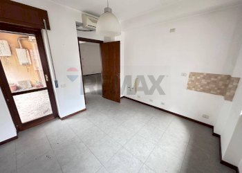 Stanza vuota - Trilocale via giuseppe tommasi
 
25, Cosenza - foto 10