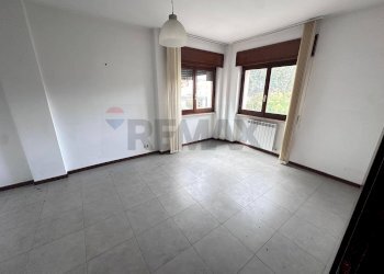 Stanza vuota - Trilocale via giuseppe tommasi
 
25, Cosenza - foto 14