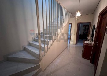 Scale - Casa semi indipendente via pascaletti
 
16, Mendicino - foto 9