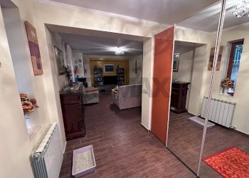 Hall / corridoio - Casa semi indipendente via pascaletti
 
16, Mendicino - foto 21