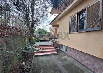 Scale - Casa semi indipendente via pascaletti
 
16, Mendicino - foto 24