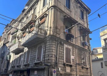 Edificio all\'aperto - Attico piazza san giovanni gerosolomitano
 
3, Cosenza - foto 2