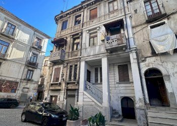 Edificio all\'aperto - Attico piazza san giovanni gerosolomitano
 
3, Cosenza - foto 3