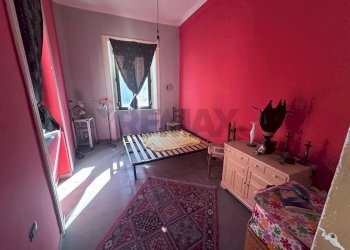 Camera / camera da letto - Attico piazza san giovanni gerosolomitano
 
3, Cosenza - foto 12