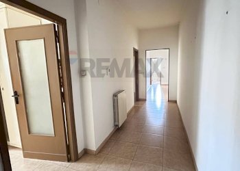 Hall / corridoio - Appartamento via pietro colletta
 
19, Cosenza - foto 25