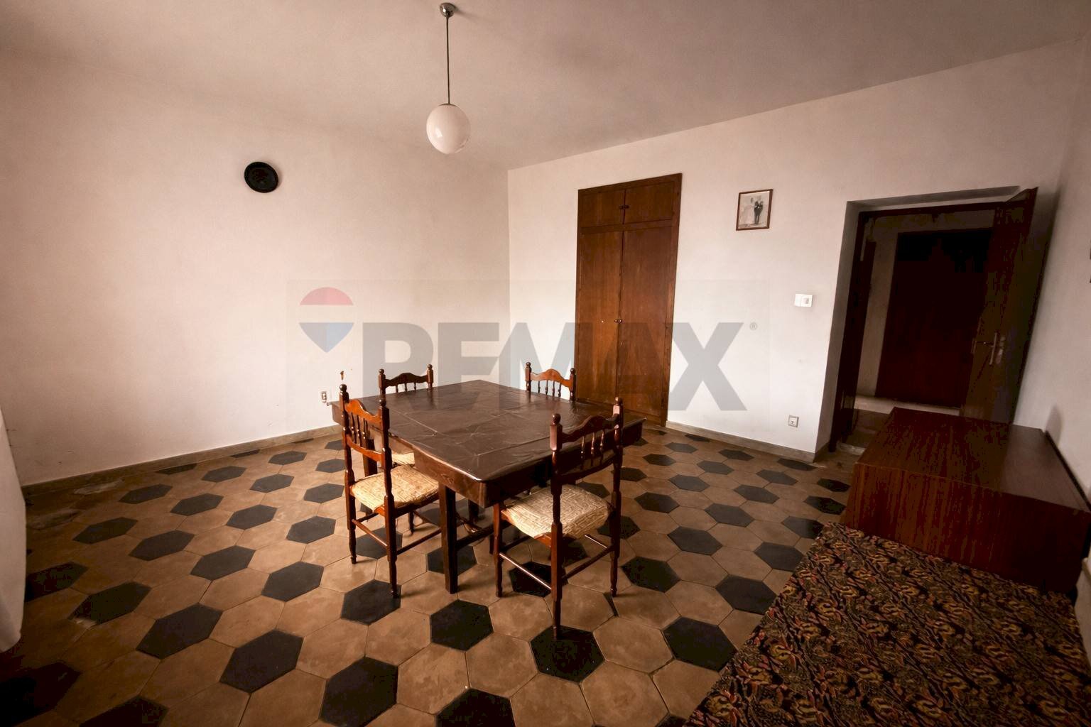 Sala da pranzo - Quadrilocale Via Duomo
 
15, Bisignano - foto 1