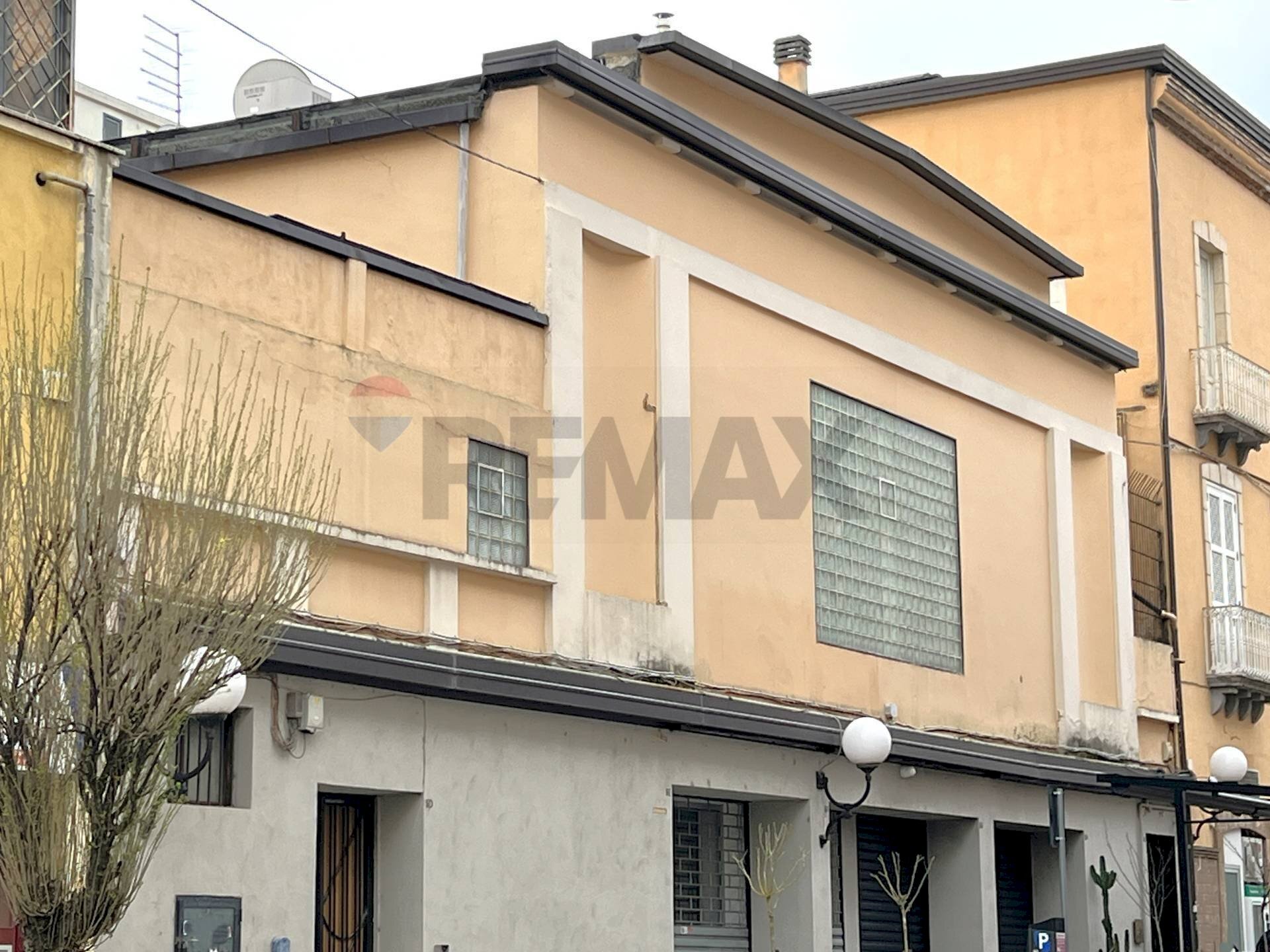 Edificio all\'aperto - Commercial Premises VIA PIAVE
 
5 D, Cosenza - photo 1