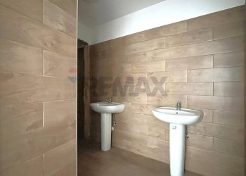 Bagno - Commercial Premises VIA PIAVE
 
5 D, Cosenza - photo 22