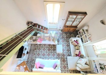 Soggiorno - Villa Bifamiliare Via Dei Martiri
 
15, Cosenza - foto 1