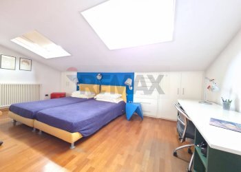 Camera / camera da letto - Villa Bifamiliare Via Dei Martiri
 
15, Cosenza - foto 15