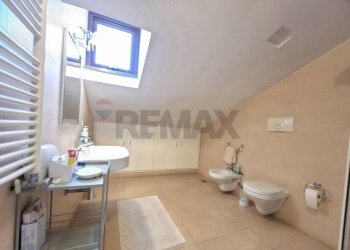 Bagno - Villa Bifamiliare Via Dei Martiri
 
15, Cosenza - foto 20