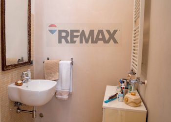 Bagno - Semi-detached Villa Via Dei Martiri
 
15, Cosenza - photo 9