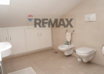 Bagno - Semi-detached Villa Via Dei Martiri
 
15, Cosenza - photo 16