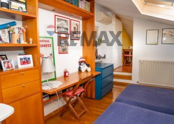 Camera / camera da letto - Semi-detached Villa Via Dei Martiri
 
15, Cosenza - photo 20