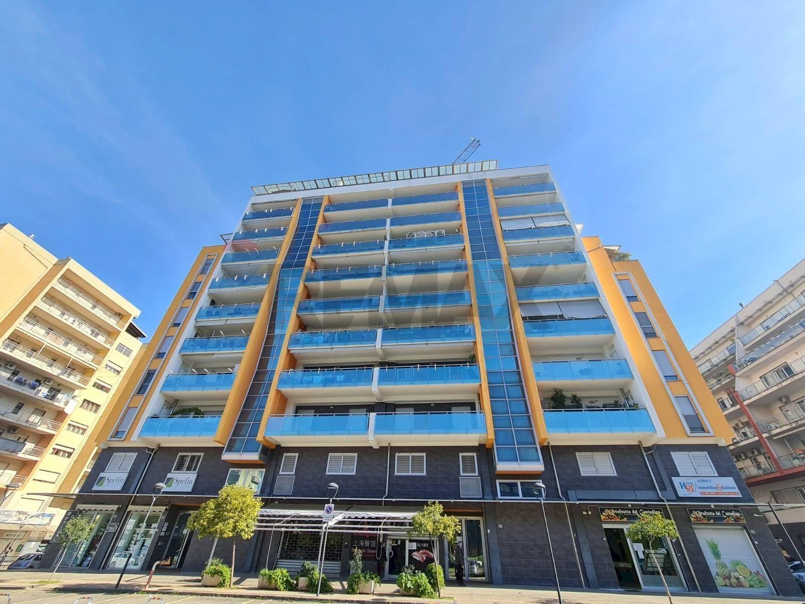 Edificio all\'aperto - Trilocale viale Giacomo Mancini
 
186, Cosenza - foto 1