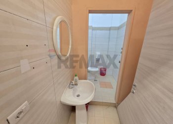 Bagno - Locale Commerciale Via Giuseppe Verdi
 
82, Rende - foto 4