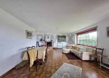 Sala da pranzo - Appartamento Via Bellavista
 
16, Dipignano - foto 9