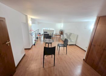 Sala da pranzo - Attività Commerciale Viale Trieste
 
92, Cosenza - foto 5