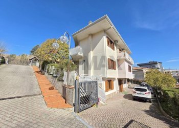 Casa all\'aperto - Villa Via Alessandro Manzoni
 
173, Rende - photo 6