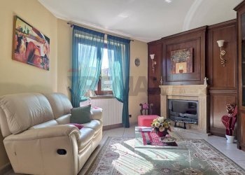 Soggiorno - Villa Via Alessandro Manzoni
 
173, Rende - photo 9