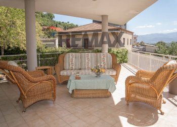 Terrazza - Villa Via Alessandro Manzoni
 
173, Rende - photo 3