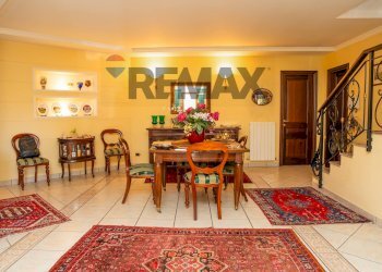 Sala da pranzo - Villa Via Alessandro Manzoni
 
173, Rende - photo 7