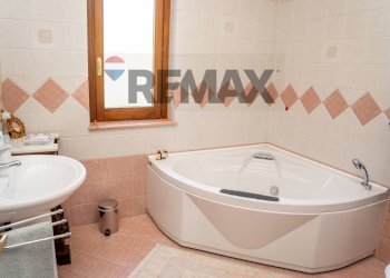 Bagno - Villa Via Alessandro Manzoni
 
173, Rende - photo 22