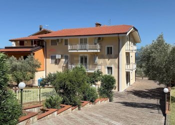 Casa all\'aperto - Casa indipendente C/da Valli
 
snc, Cerisano - foto 1