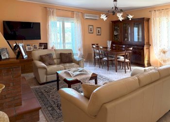 Sala da pranzo - Casa indipendente C/da Valli
 
snc, Cerisano - foto 29